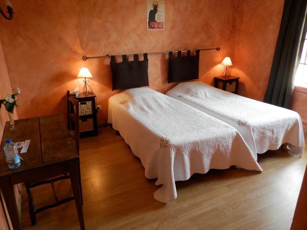 Bed and Breakfast Domaine De Varenne Saint-Amand-en-Puisaye Exteriér fotografie