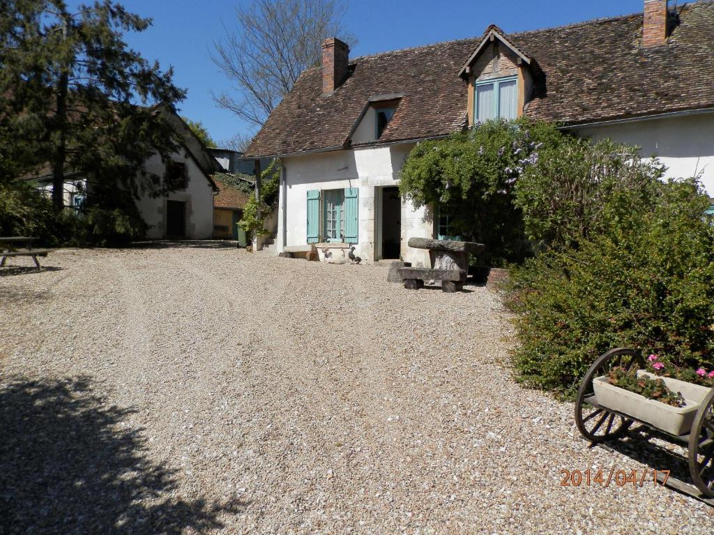 Bed and Breakfast Domaine De Varenne Saint-Amand-en-Puisaye Exteriér fotografie